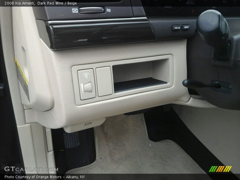 Dark Red Wine / Beige 2008 Kia Amanti