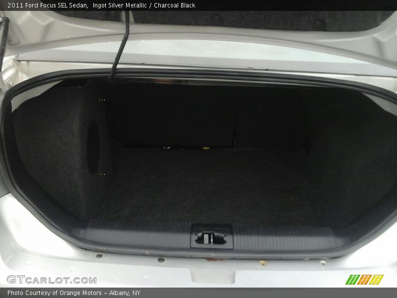 Ingot Silver Metallic / Charcoal Black 2011 Ford Focus SEL Sedan