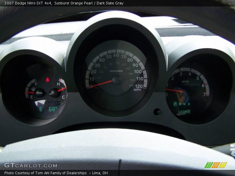 Sunburst Orange Pearl / Dark Slate Gray 2007 Dodge Nitro SXT 4x4