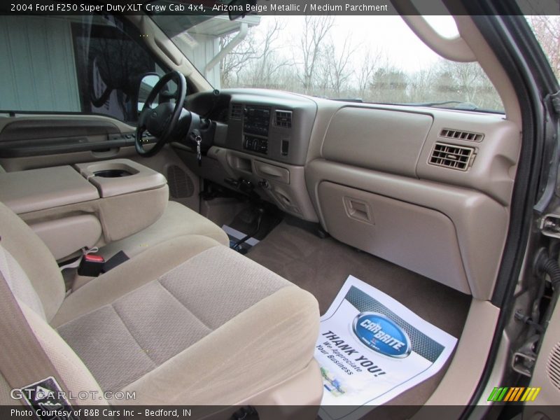 Arizona Beige Metallic / Medium Parchment 2004 Ford F250 Super Duty XLT Crew Cab 4x4