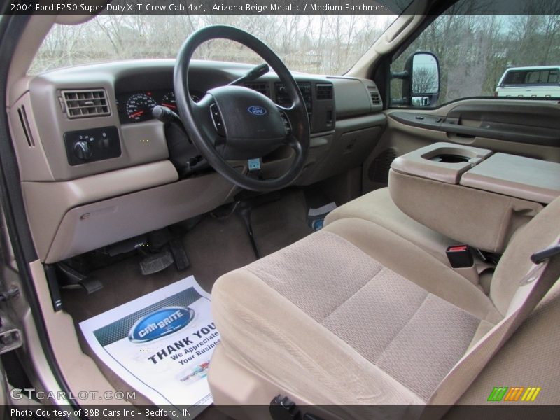 Arizona Beige Metallic / Medium Parchment 2004 Ford F250 Super Duty XLT Crew Cab 4x4