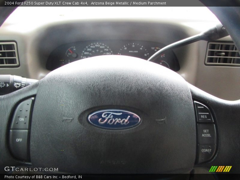Arizona Beige Metallic / Medium Parchment 2004 Ford F250 Super Duty XLT Crew Cab 4x4