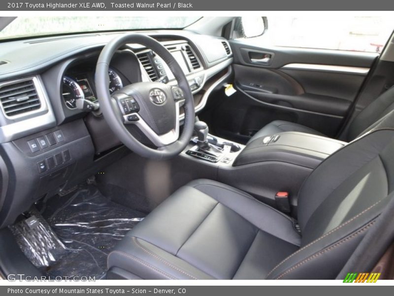 Toasted Walnut Pearl / Black 2017 Toyota Highlander XLE AWD