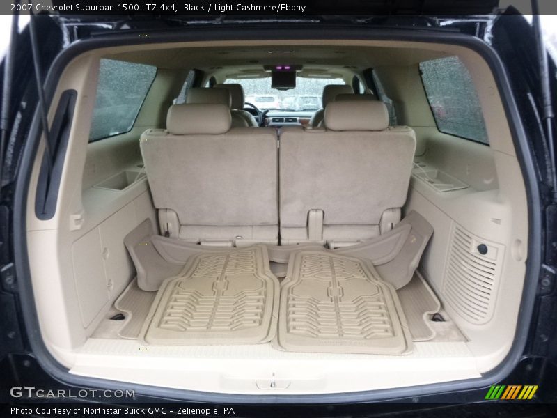 Black / Light Cashmere/Ebony 2007 Chevrolet Suburban 1500 LTZ 4x4