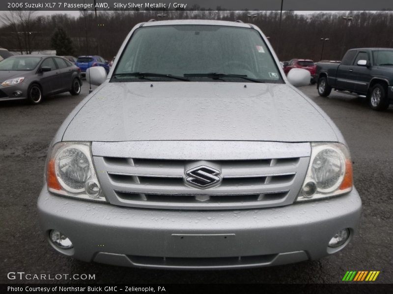 Silky Silver Metallic / Gray 2006 Suzuki XL7 7 Passenger AWD