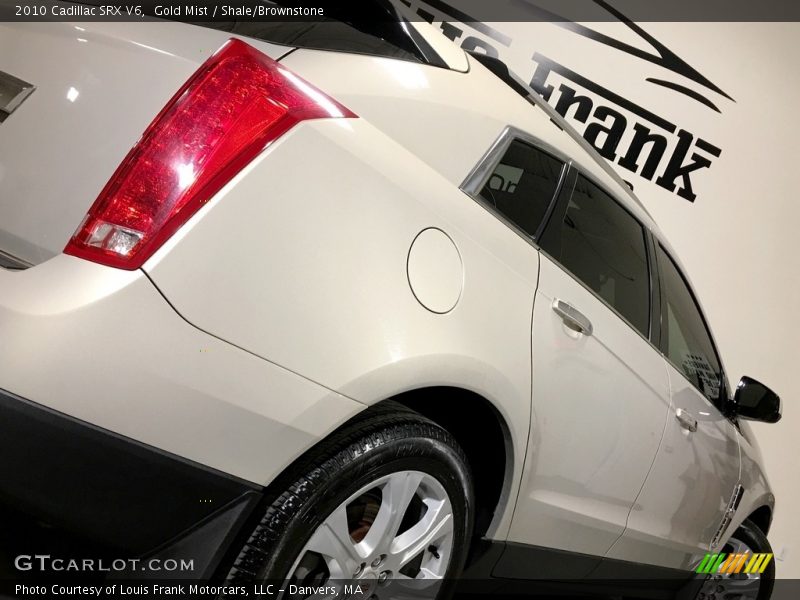 Gold Mist / Shale/Brownstone 2010 Cadillac SRX V6