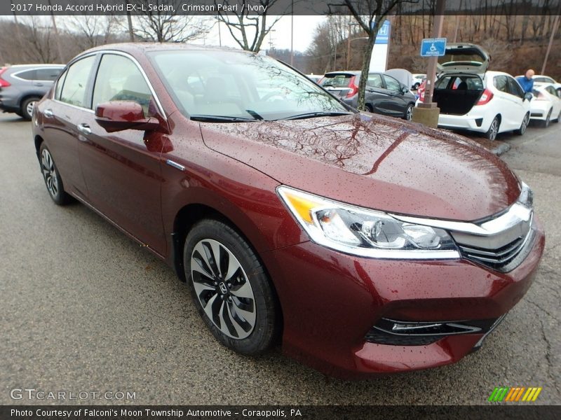 Front 3/4 View of 2017 Accord Hybrid EX-L Sedan