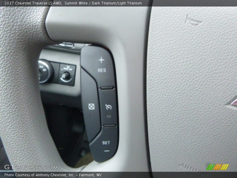 Summit White / Dark Titanium/Light Titanium 2017 Chevrolet Traverse LS AWD