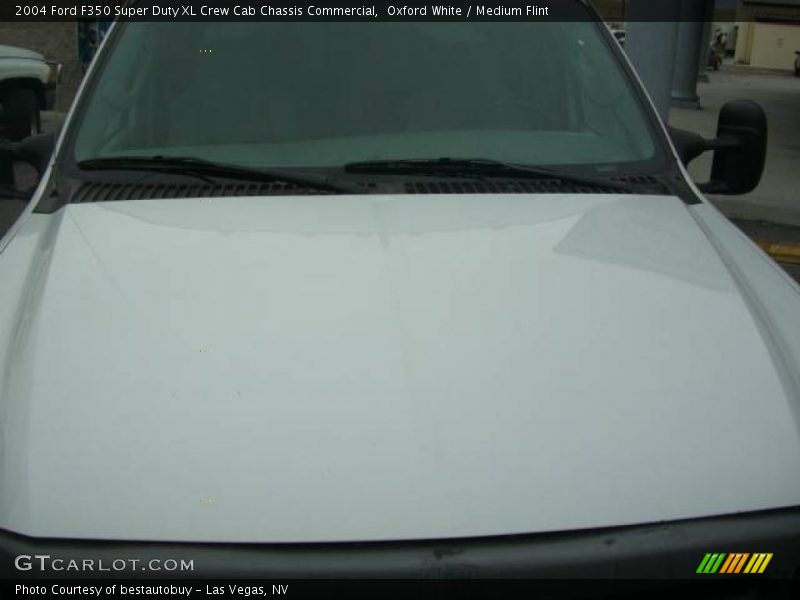 Oxford White / Medium Flint 2004 Ford F350 Super Duty XL Crew Cab Chassis Commercial