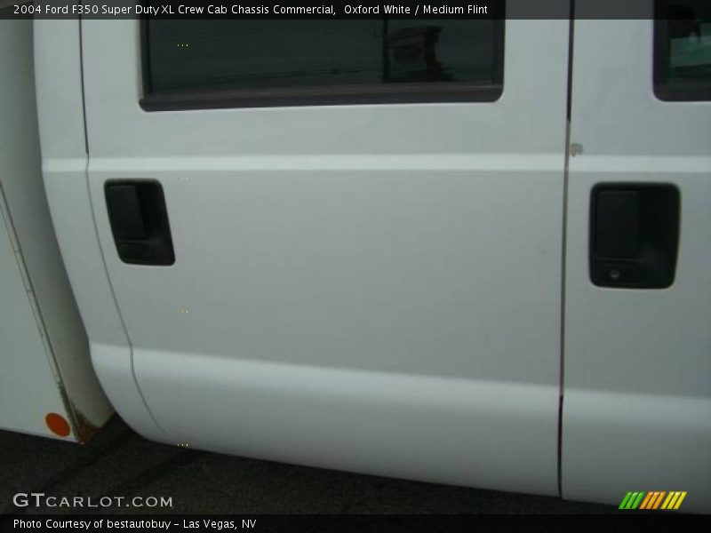 Oxford White / Medium Flint 2004 Ford F350 Super Duty XL Crew Cab Chassis Commercial