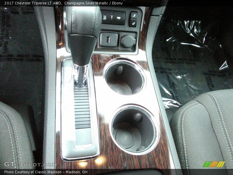 Champagne Silver Metallic / Ebony 2017 Chevrolet Traverse LT AWD
