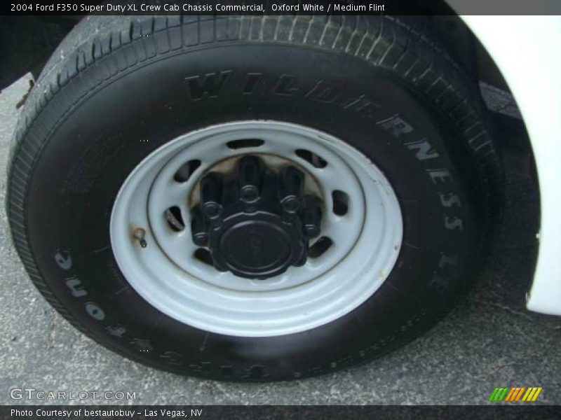 Oxford White / Medium Flint 2004 Ford F350 Super Duty XL Crew Cab Chassis Commercial