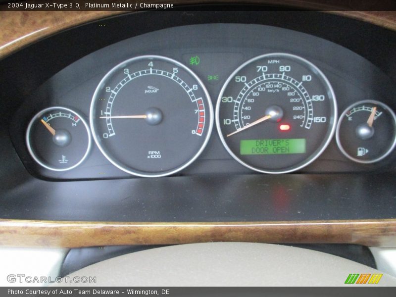 Platinum Metallic / Champagne 2004 Jaguar X-Type 3.0