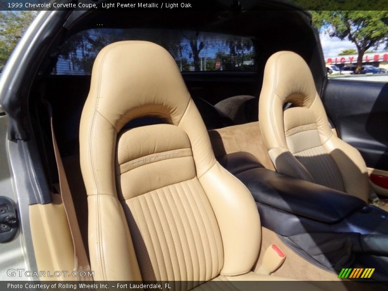 Light Pewter Metallic / Light Oak 1999 Chevrolet Corvette Coupe