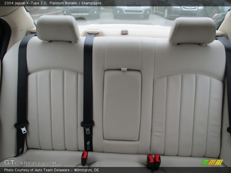 Platinum Metallic / Champagne 2004 Jaguar X-Type 3.0