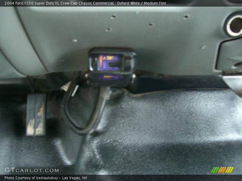 Oxford White / Medium Flint 2004 Ford F350 Super Duty XL Crew Cab Chassis Commercial