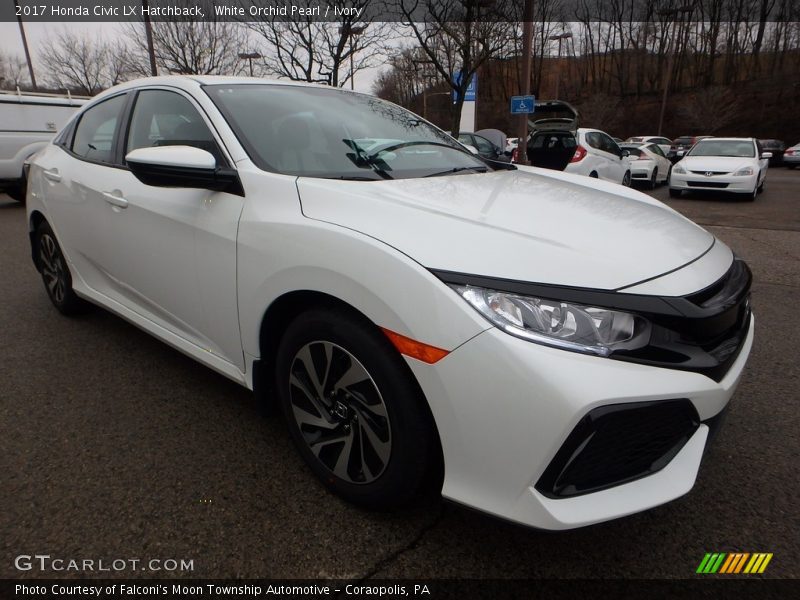 Front 3/4 View of 2017 Civic LX Hatchback