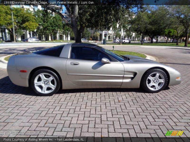 Light Pewter Metallic / Light Oak 1999 Chevrolet Corvette Coupe