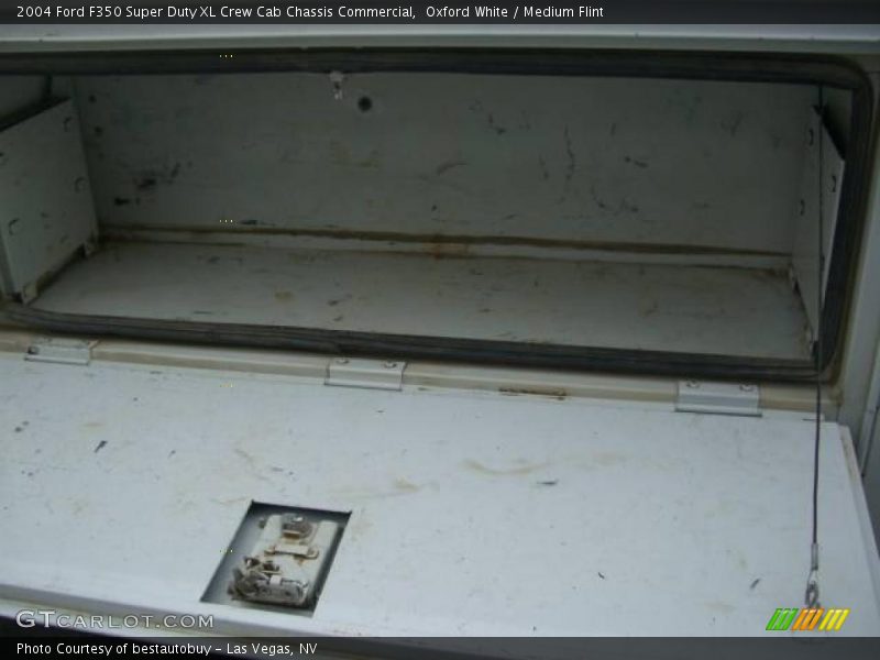 Oxford White / Medium Flint 2004 Ford F350 Super Duty XL Crew Cab Chassis Commercial