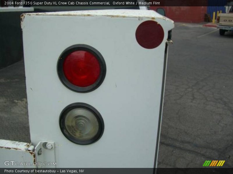 Oxford White / Medium Flint 2004 Ford F350 Super Duty XL Crew Cab Chassis Commercial