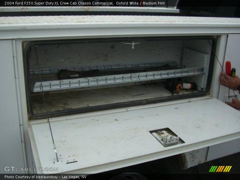 Oxford White / Medium Flint 2004 Ford F350 Super Duty XL Crew Cab Chassis Commercial