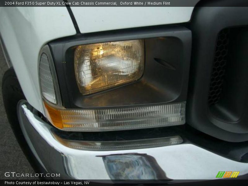 Oxford White / Medium Flint 2004 Ford F350 Super Duty XL Crew Cab Chassis Commercial