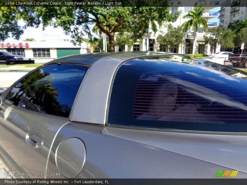 Light Pewter Metallic / Light Oak 1999 Chevrolet Corvette Coupe