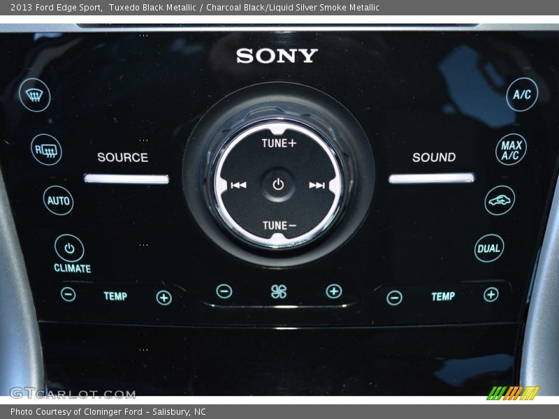 Tuxedo Black Metallic / Charcoal Black/Liquid Silver Smoke Metallic 2013 Ford Edge Sport