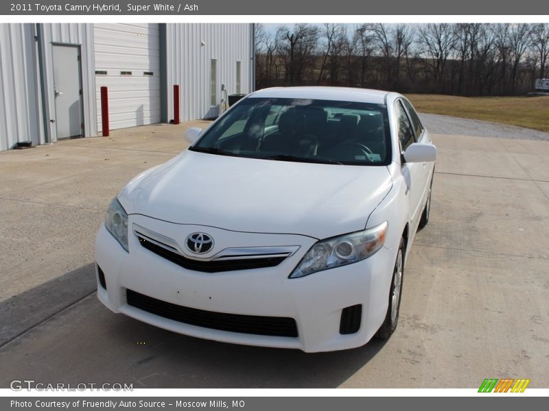 Super White / Ash 2011 Toyota Camry Hybrid