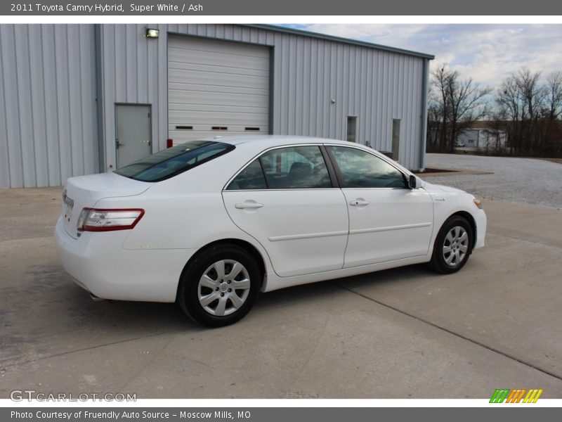 Super White / Ash 2011 Toyota Camry Hybrid
