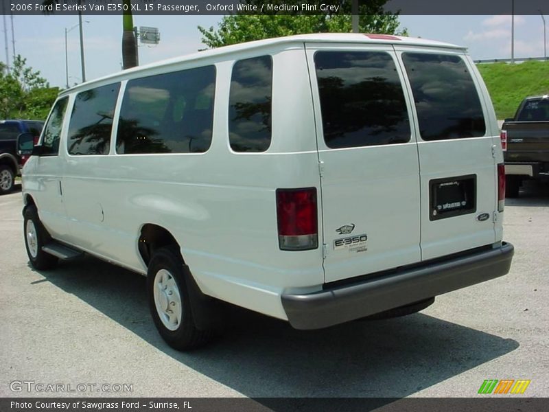 Oxford White / Medium Flint Grey 2006 Ford E Series Van E350 XL 15 Passenger