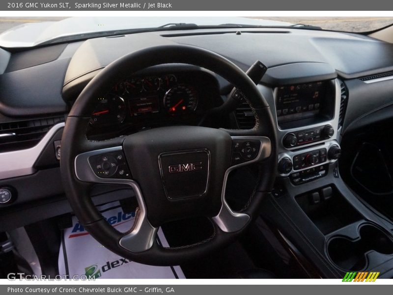 Sparkling Silver Metallic / Jet Black 2016 GMC Yukon SLT