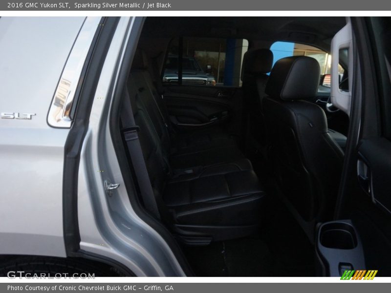 Sparkling Silver Metallic / Jet Black 2016 GMC Yukon SLT