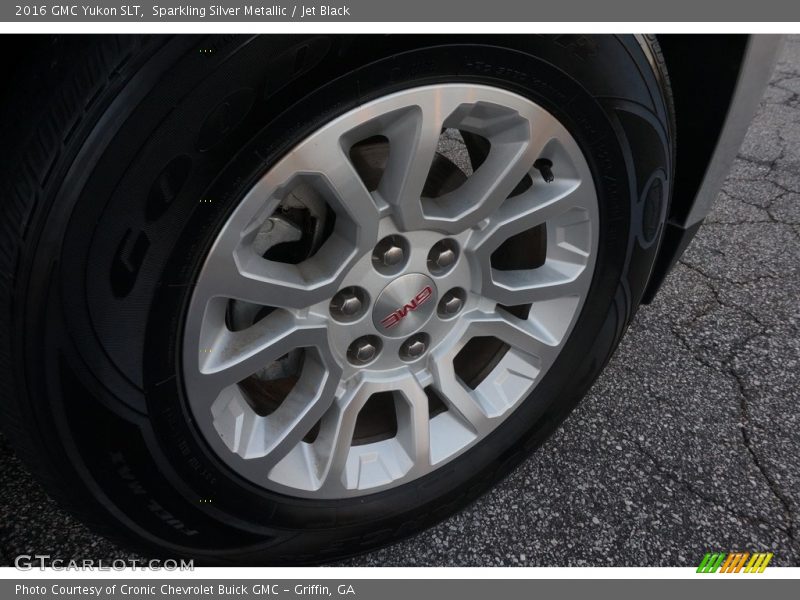 Sparkling Silver Metallic / Jet Black 2016 GMC Yukon SLT