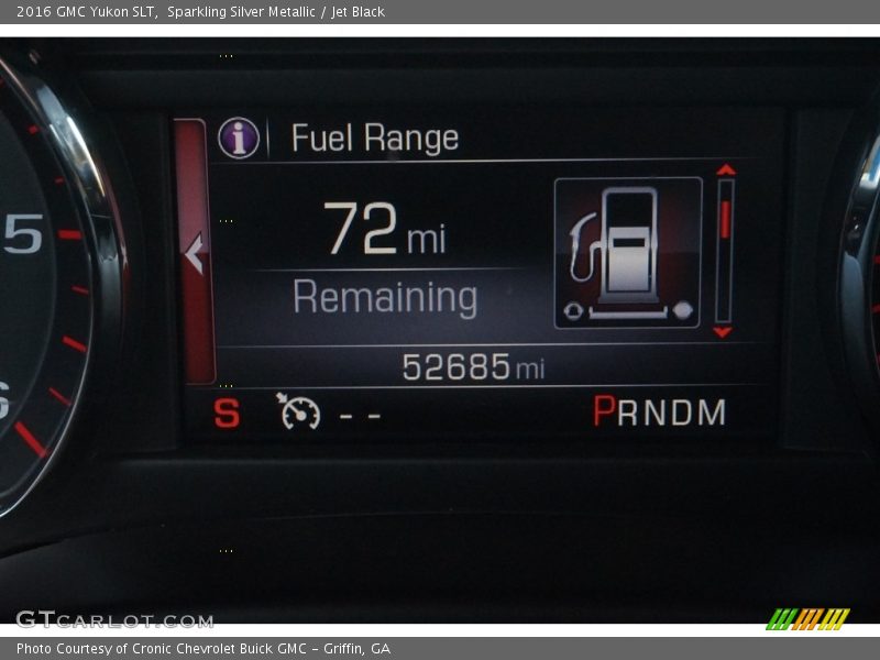 Sparkling Silver Metallic / Jet Black 2016 GMC Yukon SLT