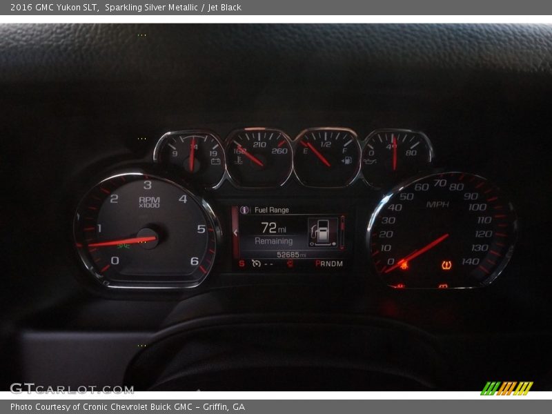 Sparkling Silver Metallic / Jet Black 2016 GMC Yukon SLT