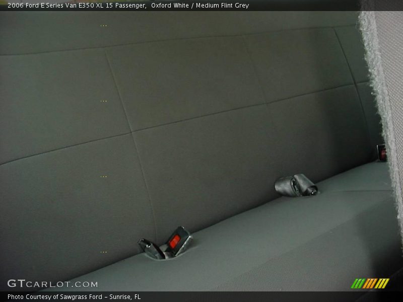Oxford White / Medium Flint Grey 2006 Ford E Series Van E350 XL 15 Passenger