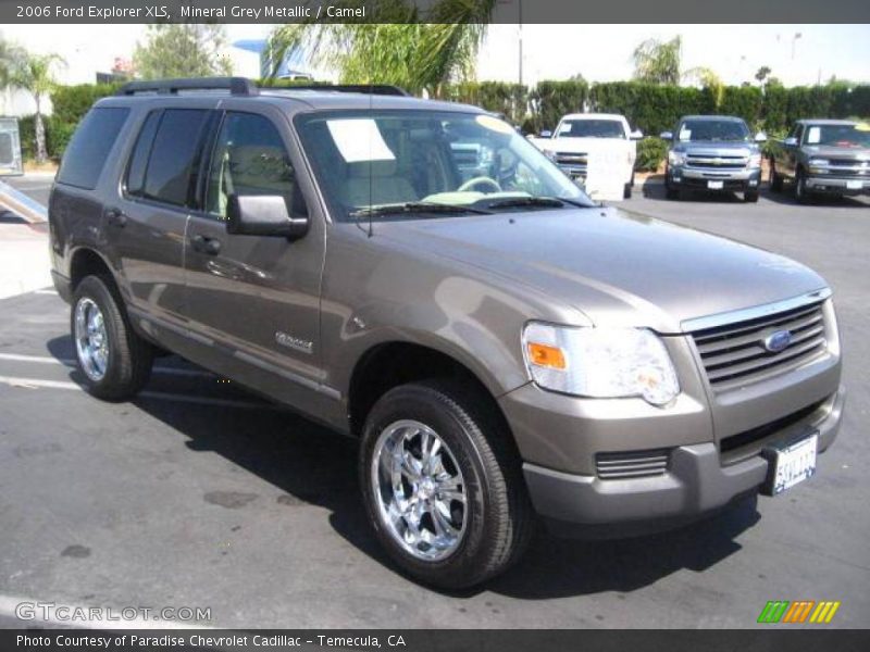 Mineral Grey Metallic / Camel 2006 Ford Explorer XLS