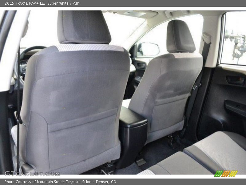 Super White / Ash 2015 Toyota RAV4 LE