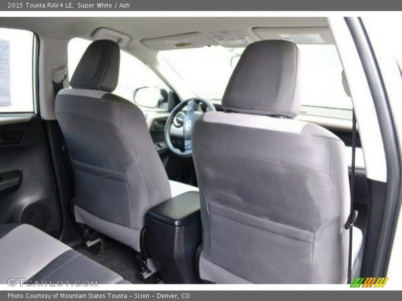 Super White / Ash 2015 Toyota RAV4 LE