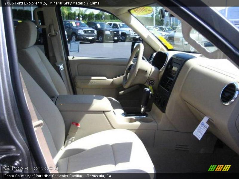 Mineral Grey Metallic / Camel 2006 Ford Explorer XLS