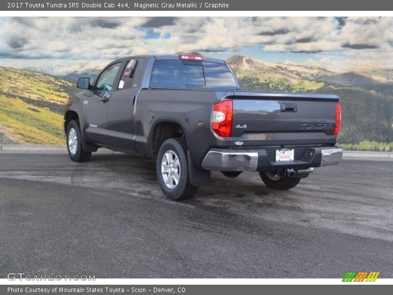 Magnetic Gray Metallic / Graphite 2017 Toyota Tundra SR5 Double Cab 4x4