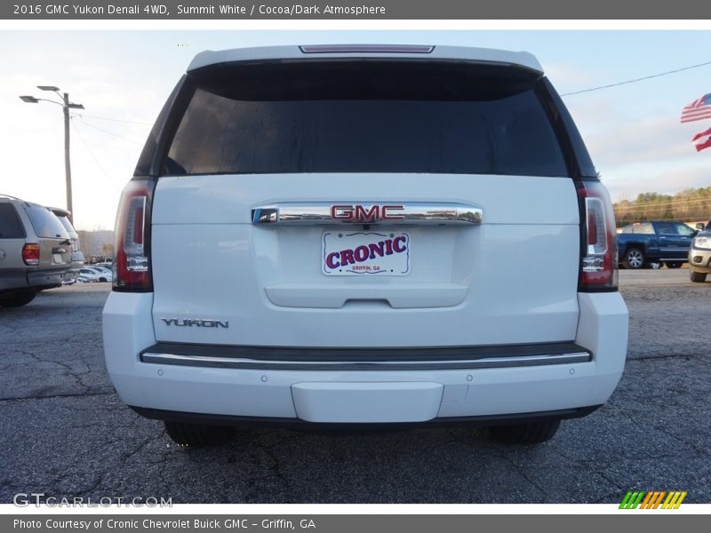 Summit White / Cocoa/Dark Atmosphere 2016 GMC Yukon Denali 4WD