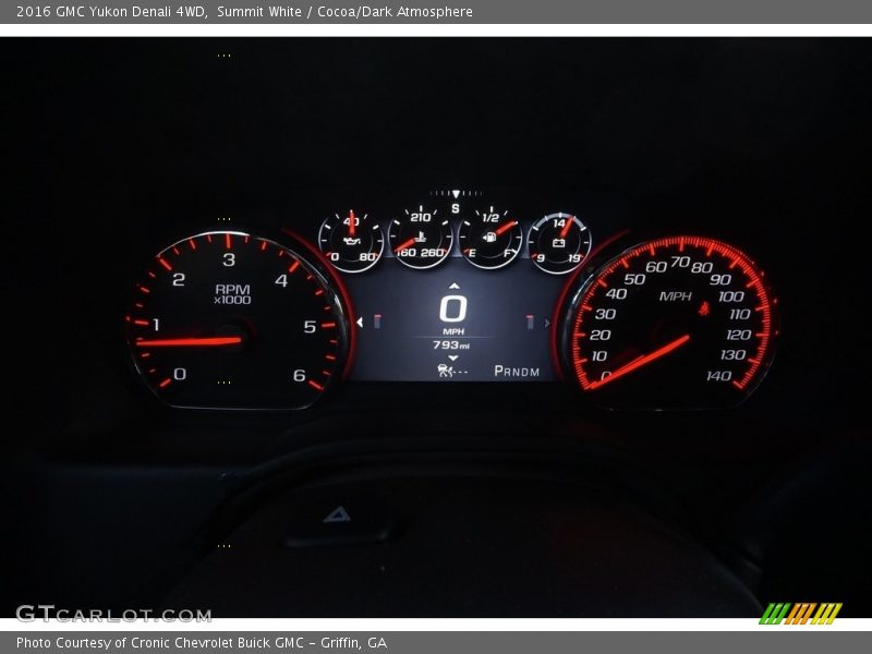 Summit White / Cocoa/Dark Atmosphere 2016 GMC Yukon Denali 4WD