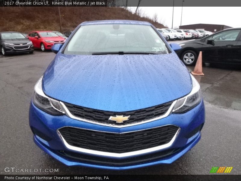Kinetic Blue Metallic / Jet Black 2017 Chevrolet Cruze LT