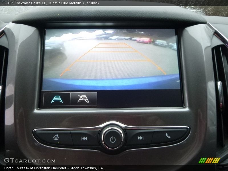 Kinetic Blue Metallic / Jet Black 2017 Chevrolet Cruze LT