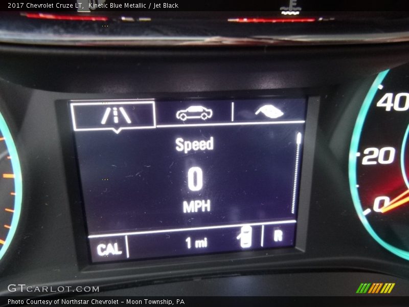 Kinetic Blue Metallic / Jet Black 2017 Chevrolet Cruze LT