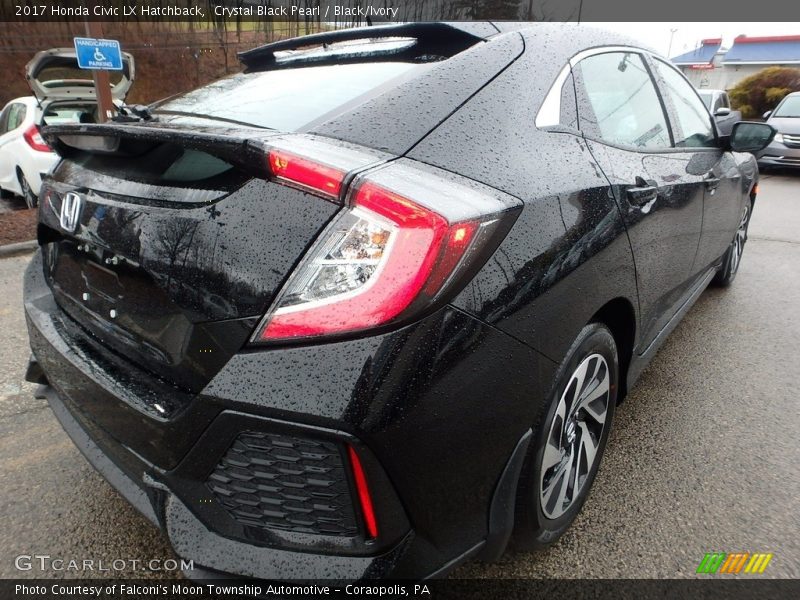 Crystal Black Pearl / Black/Ivory 2017 Honda Civic LX Hatchback