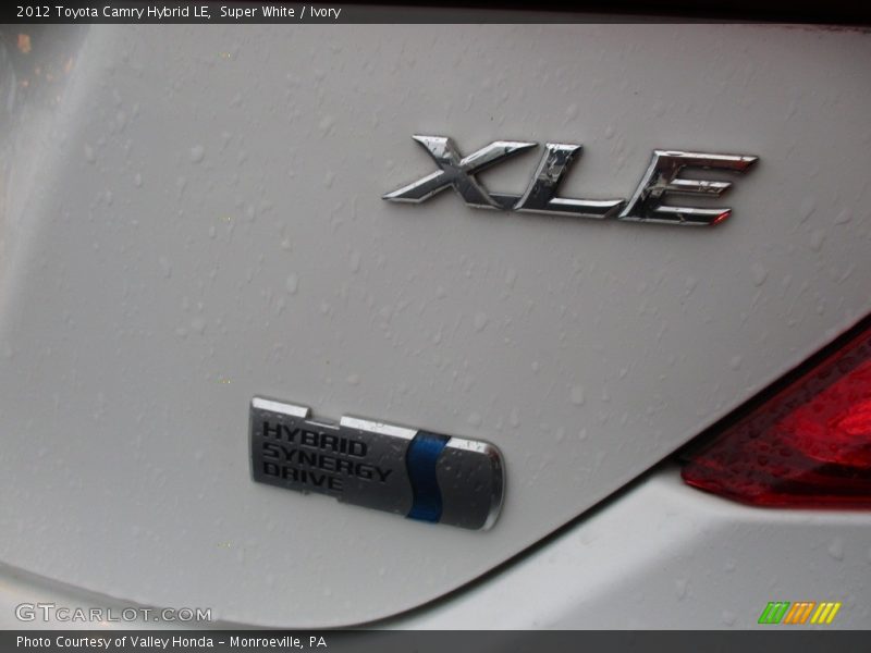 Super White / Ivory 2012 Toyota Camry Hybrid LE