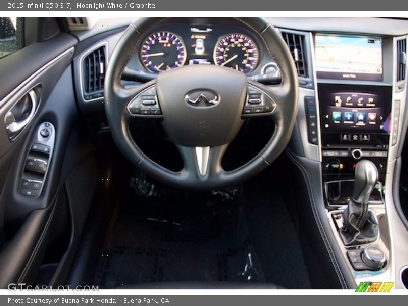 Moonlight White / Graphite 2015 Infiniti Q50 3.7